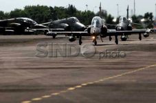 Empat F-16 Dilengkapi...