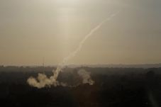 Israel Diserang Roket...