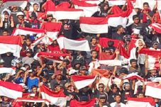 Arema Serukan Suporter...