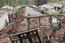 Lereng Bromo Longsor...