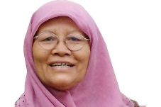 Perempuan Menghadapi...