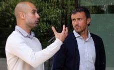 Enrique: Guardiola Pelatih...