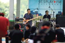 Ajak Seluruh Penonton...