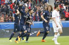 PSG Pesta Gol ke Gawang...