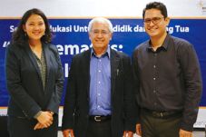 Ajarkan Bahasa Matematika...