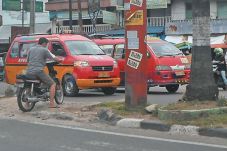 Warga Kerap Melintas...