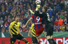 Gegar Otak, Kiper Dortmund...