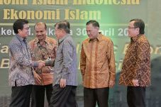 Keuangan Syariah Dipacu
