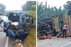 Mobil Peziarah Hantam...