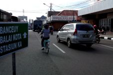 Jalan di Bandung Belum...