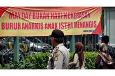 Buruh di Purwakarta...