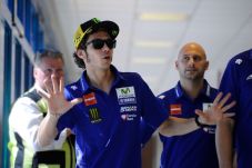 Rossi Tak Ingin Dihantui...