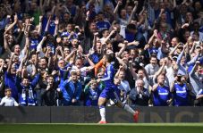 Hazard Segel Gelar Juara...