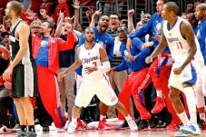 Clippers Kantongi Tiket...