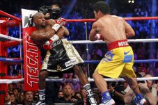 Saat Melawan Mayweather,...