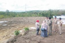 Pusat Tinjau Lokasi...