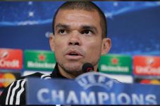 Laga Emosional Pepe...
