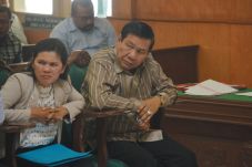 Kasmin dan Liberty Saling...