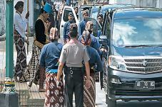 Jadi GKR Mangkubumi,...