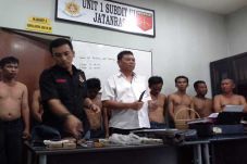 Sembilan Pemalak di...