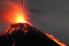 Gunung Karangetang Meletus,...