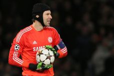 Mourinho Larang Petr...