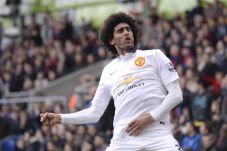 Fellaini Selamatkan...