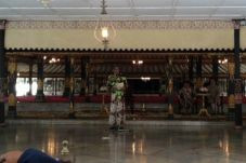 DPRD dan Pemda DIY Tetap...