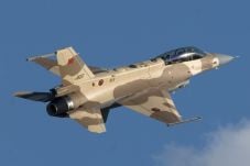 Gempur Yaman, Jet F-16...