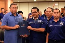 Kembali Calonkan SBY,...