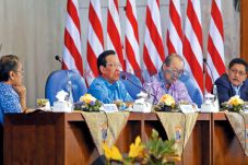 Sultan: Abad Ini Kebangkitan...