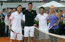 3 Pemain Roma Tantang...