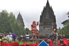 Hotel Jangan Naikkan...