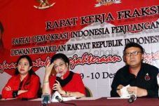 Tjahjo-Puan Rangkap...