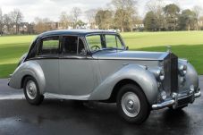 Rolls-Royce Dawn Curi...