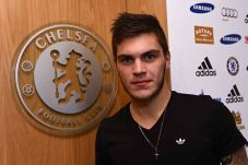 Chelsea Resmi Boyong...