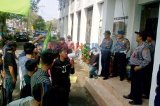 Jalan Rusak, PU Binamarga...