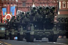 Hadapi NATO, Rusia Tambah...