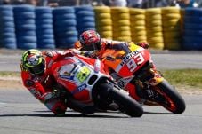 Hiburan Marquez Cuma...