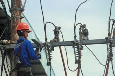 Alat Listrik Lokal Harus...