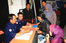 Warga Bisa Buat Kartu...