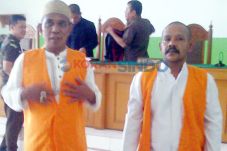 Dua Terdakwa Terancam...