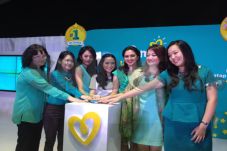 Pampers Rayakan Senyum...