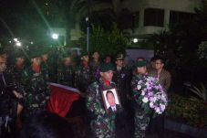 Upacara Militer Sambut...