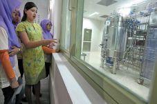 Bio Farma Dedikasi Untuk...