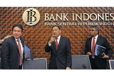 BI Pertahankan Bunga...
