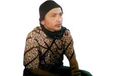 Berbekal Cokelat dan...