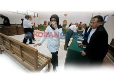 Guru Besar UGM Divonis...