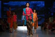 Kebaya Keraton Meriahkan...