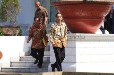 Langkah Jokowi Pilih...